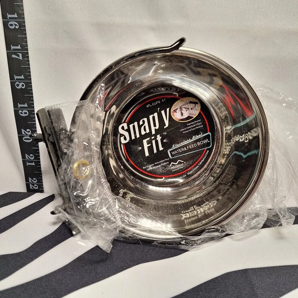NWT Midwest Snap'y Fit Stainless Steel Water & Feed Bowl - 1 quart (4 cups)